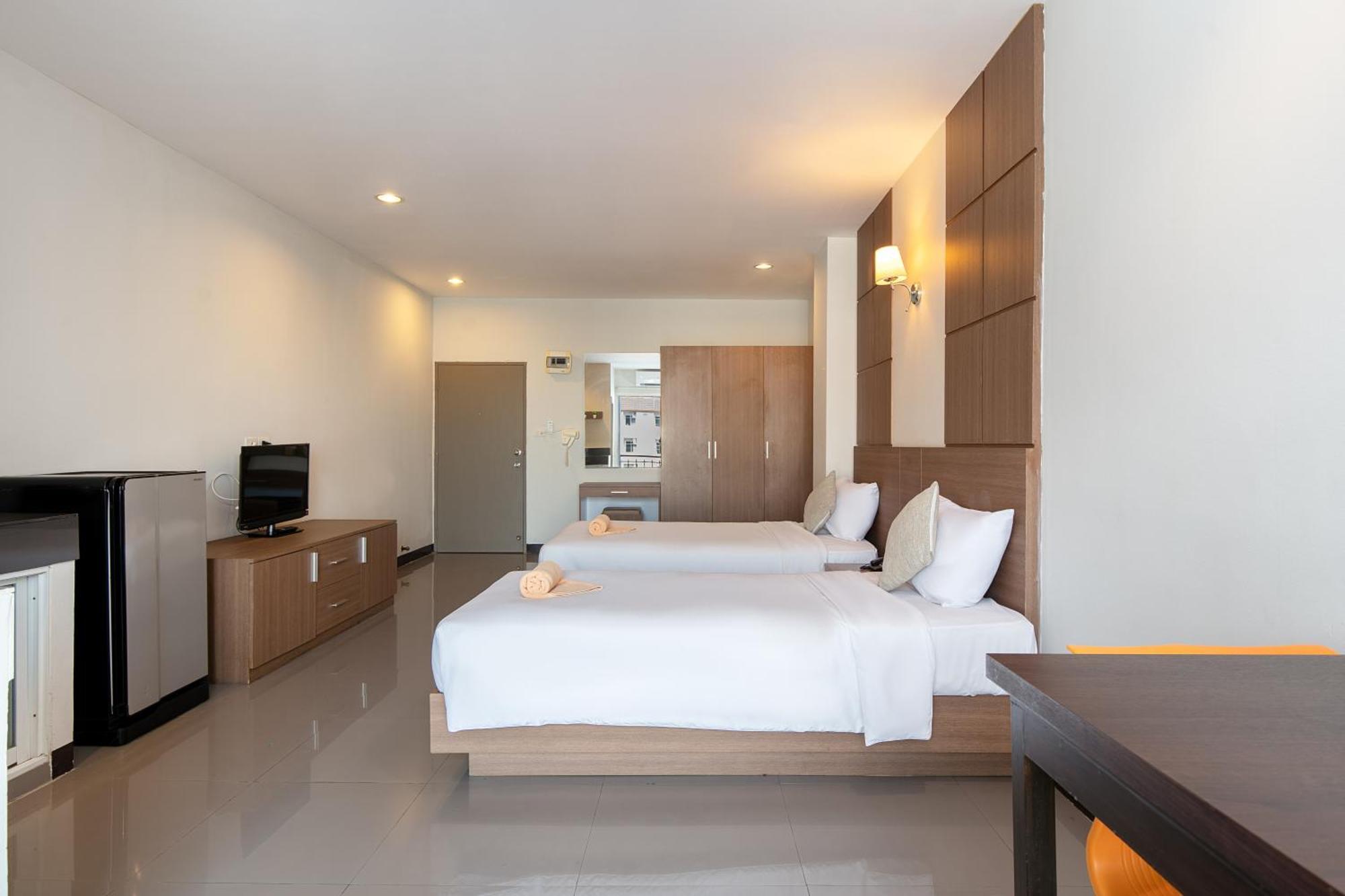 Leenova Place Bangkok Exteriör bild