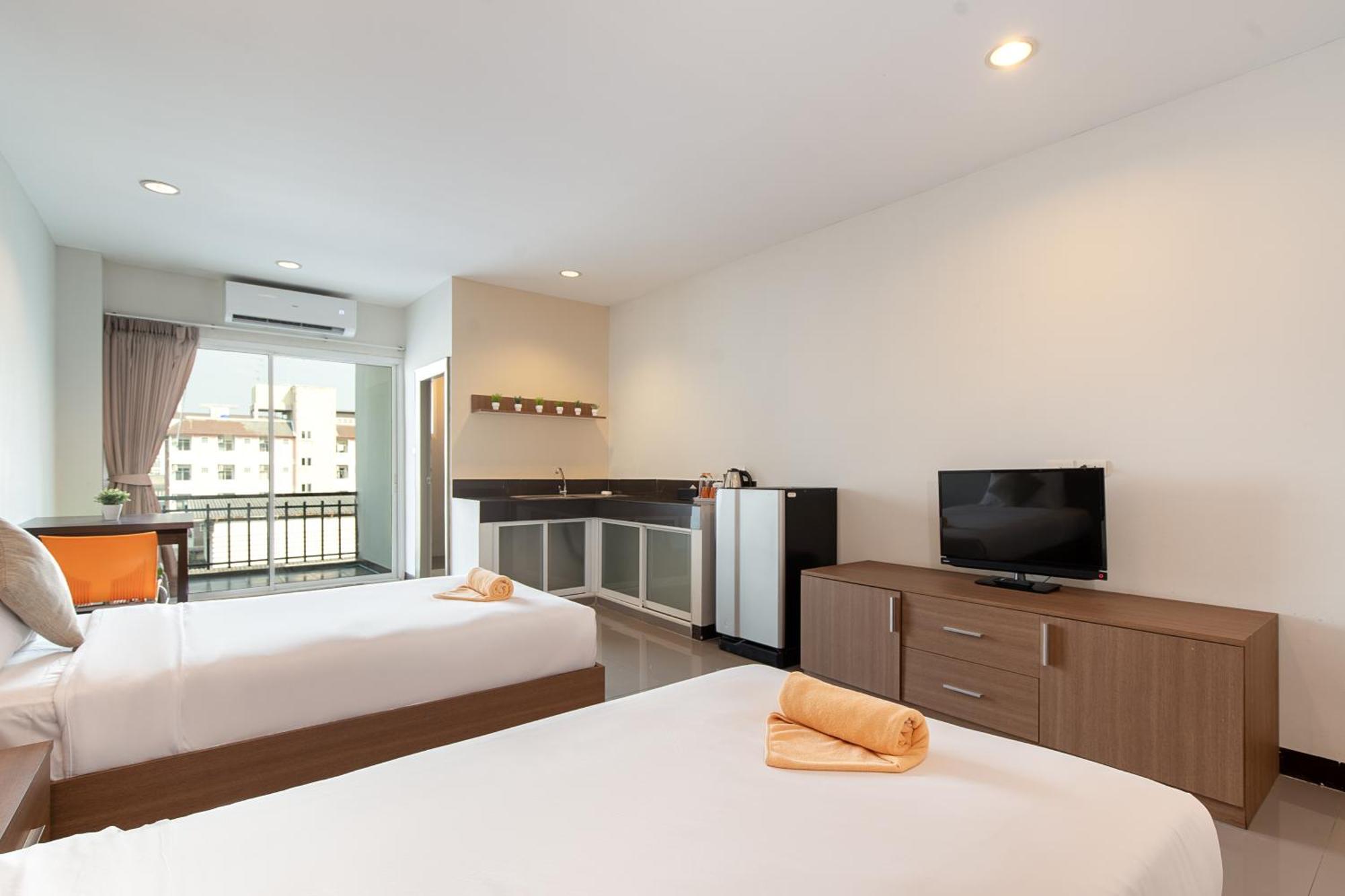 Leenova Place Bangkok Exteriör bild